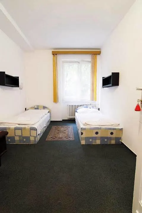 Bed and Breakfast Dominik Panzio à Budapest Couette-café