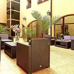Trianon 3*, Bucarest Romania