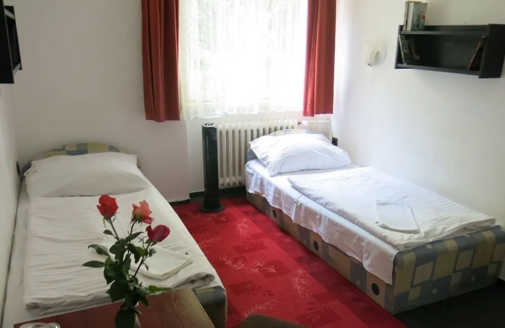 Dominik Panzio Bed & Breakfast Budapesta Ungaria